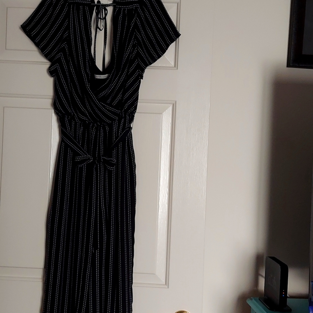charlotte russeBlack and white pants suit dress